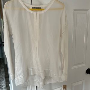 NWT GO BY GO SILK size Small white top retail $218.